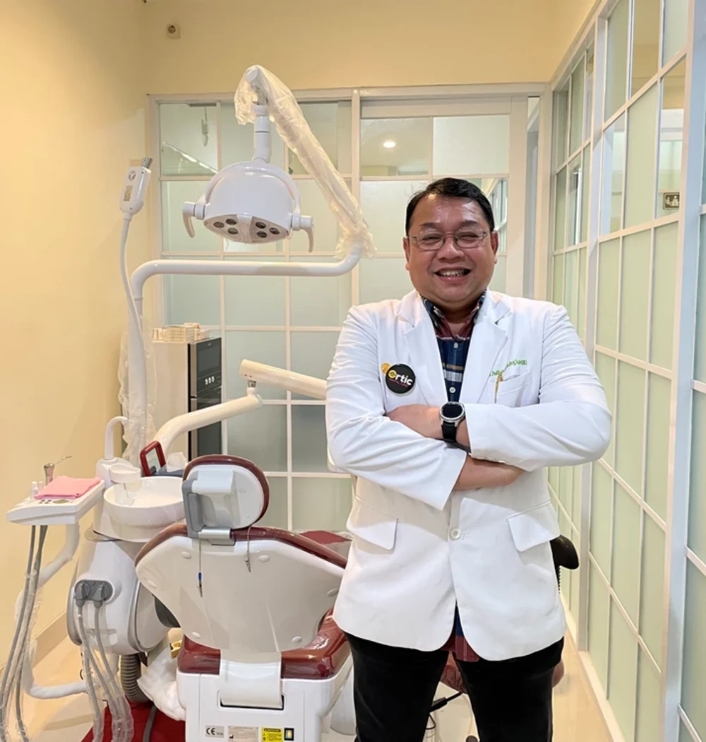 Dr. drg. Fadli Jazaldi, Sp.Ort., Subsp. D.D.P.K. (K)